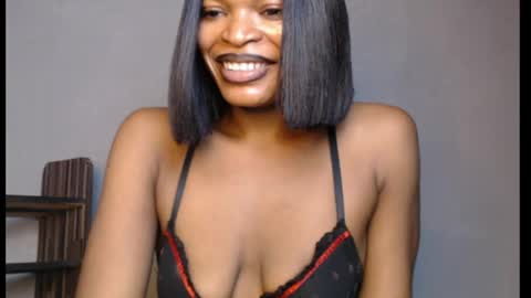 Snapshot of sweetxxboobsx chatting on 05-19-26, 09:37 sweetxxboobsx online show from 05-19-26, 09:37
