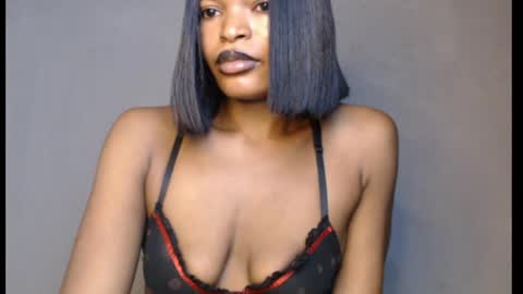 Snapshot of sweetxxboobsx chatting on 06-02-26, 08:38 sweetxxboobsx online show from 06-02-26, 08:38