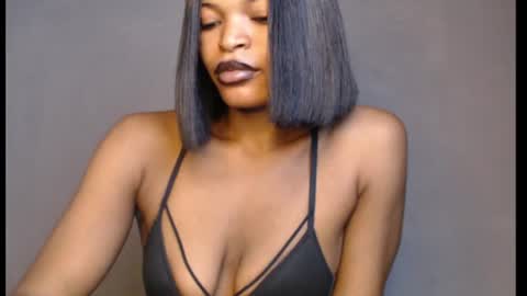 Snapshot of sweetxxboobsx chatting on 06-12-26, 07:07 sweetxxboobsx online show from 06-12-26, 07:07