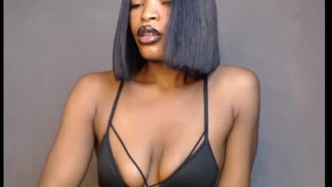 Snapshot of sweetxxboobsx chatting on 06-23-26, 08:12 sweetxxboobsx online show from 06-23-26, 08:12