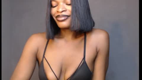 Snapshot of sweetxxboobsx chatting on 07-15-26, 08:19 sweetxxboobsx online show from 07-15-26, 08:19