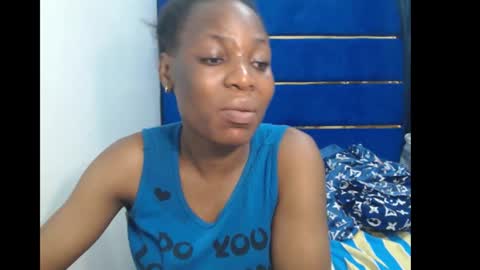 Sweetxxpie online show from 09-21-25, 08:43