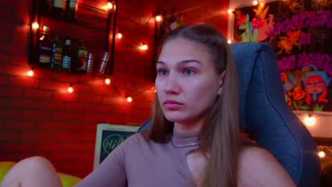 Snapshot of sweety_emilya chatting on 05-08-26, 05:46 Emily online show from 05-08-26, 05:46