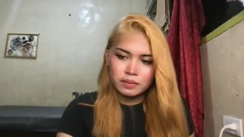 sweety_heart18 online show from 07-15-26, 11:15