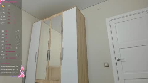 Vikky online show from 02-16-25, 12:30