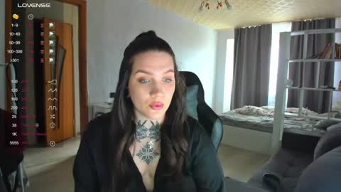 Aiza online show from 04-15-26, 07:04