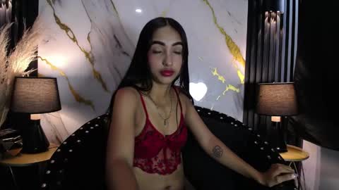 Snapshot of sweetylally chatting on 05-03-26, 12:00 LAURA online show from 05-03-26, 12:00
