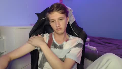 Cat online show from 01-11-26, 07:52