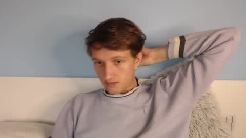 Snapshot of swetieecharmm chatting on 02-04-26, 10:54 Cat online show from 02-04-26, 10:54