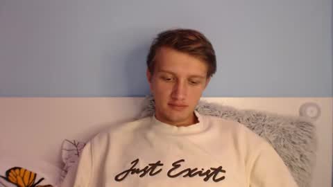 Snapshot of swetieecharmm chatting on 02-06-26, 06:44 Cat online show from 02-06-26, 06:44