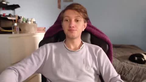 Snapshot of swetieecharmm chatting on 02-07-26, 09:24 Cat online show from 02-07-26, 09:24