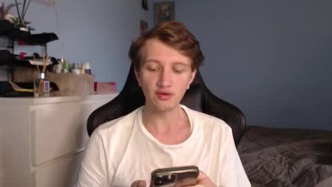 Snapshot of swetieecharmm chatting on 02-08-26, 08:51 Cat online show from 02-08-26, 08:51