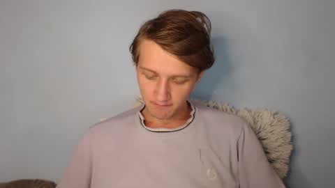 Snapshot of swetieecharmm chatting on 02-26-26, 11:09 Cat online show from 02-26-26, 11:09