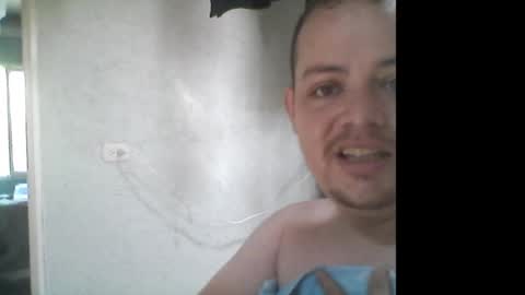 Snapshot of swif1995taylor chatting on 11-11-25, 04:29 andy online show from 11-11-25, 04:29