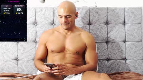    ------- Hi Im Willy  follow me do not forget to put the thumb up  online show from 12-17-24, 08:32