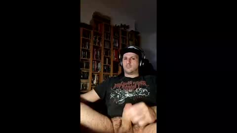 Snapshot of swizza7 chatting on 12-13-25, 08:04 swizza7 online show from 12-13-25, 08:04