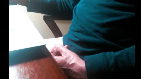 Snapshot of swizzle__stick chatting on 12-03-25, 10:46 will jeffers online show from 12-03-25, 10:46