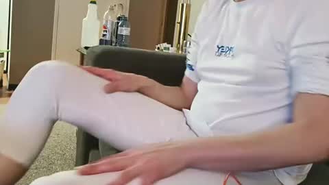 Snapshot of swontguy2025 chatting on 03-10-25, 07:42 swontguy2025 online show from 03-10-25, 07:42