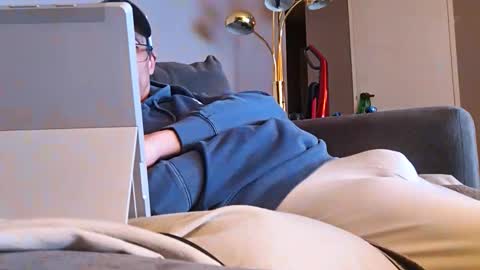 Snapshot of swontguy2025 chatting on 03-09-26, 06:28 swontguy2025 online show from 03-09-26, 06:28