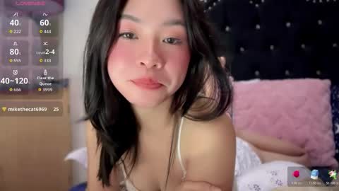 Snapshot of swt_asianholly chatting on 06-07-26, 12:48 Holly online show from 06-07-26, 12:48
