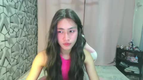Snapshot of sydnyxox1 chatting on 06-11-26, 06:39 sydnyxox1 online show from 06-11-26, 06:39