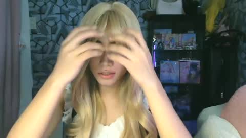 Snapshot of sydnyxox1 chatting on 07-08-26, 06:45 sydnyxox1 online show from 07-08-26, 06:45