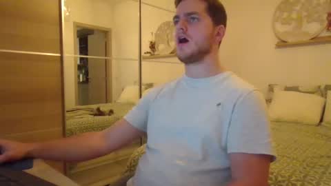 Snapshot of syl092 chatting on 12-09-24, 05:19 syl092 online show from 12-09-24, 05:19