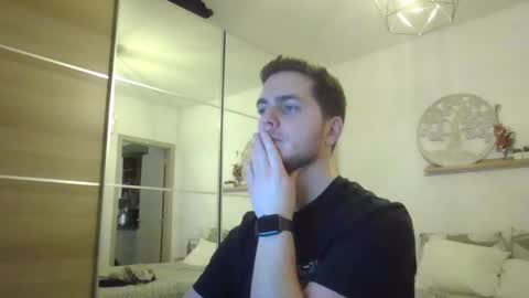 Snapshot of syl092 chatting on 12-11-24, 05:04 syl092 online show from 12-11-24, 05:04