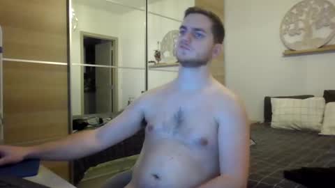 Snapshot of syl092 chatting on 01-06-25, 07:24 syl092 online show from 01-06-25, 07:24