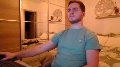 Snapshot of syl092 chatting on 01-16-25, 04:28 syl092 online show from 01-16-25, 04:28