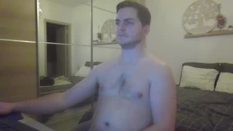 Snapshot of syl092 chatting on 02-03-25, 05:14 syl092 online show from 02-03-25, 05:14