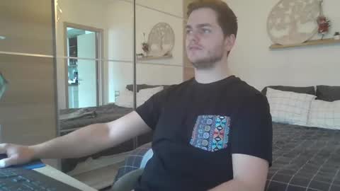 Snapshot of syl092 chatting on 02-09-25, 01:56 syl092 online show from 02-09-25, 01:56