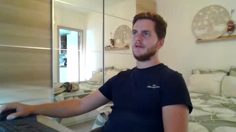 Snapshot of syl092 chatting on 09-15-25, 05:02 syl092 online show from 09-15-25, 05:02