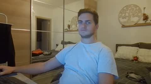 Snapshot of syl092 chatting on 11-03-25, 04:30 syl092 online show from 11-03-25, 04:30