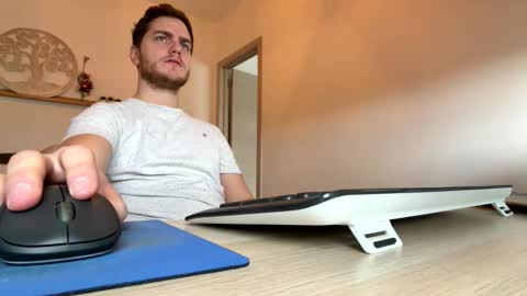 Snapshot of syl092 chatting on 01-13-26, 09:58 syl092 online show from 01-13-26, 09:58