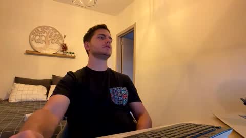 Snapshot of syl092 chatting on 03-24-26, 06:13 syl092 online show from 03-24-26, 06:13