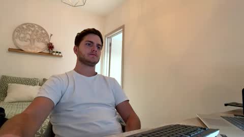 Snapshot of syl092 chatting on 03-31-26, 05:13 syl092 online show from 03-31-26, 05:13