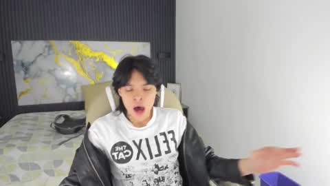 Snapshot of sylasfrost chatting on 12-04-25, 07:33 sylasfrost online show from 12-04-25, 07:33