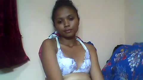 Snapshot of sylvaniah01 chatting on 05-20-26, 07:09 sylvaniah01 online show from 05-20-26, 07:09