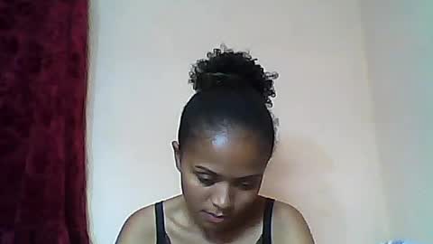 Snapshot of sylvaniah01 chatting on 05-25-26, 08:37 sylvaniah01 online show from 05-25-26, 08:37