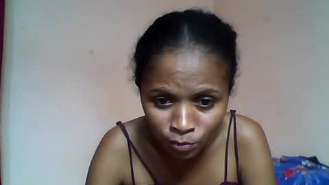 Snapshot of sylvaniah01 chatting on 05-28-26, 05:21 sylvaniah01 online show from 05-28-26, 05:21