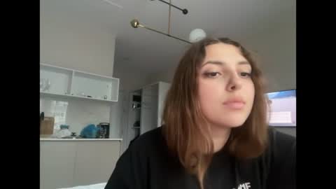 Sylvia online show from 07-30-26, 03:11