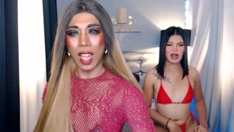 Snapshot of sylviafoxxx chatting on 06-11-26, 01:49 sylviafoxxx online show from 06-11-26, 01:49