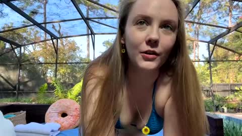 Jennah online show from 11-20-25, 07:46