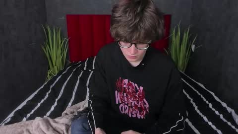 Snapshot of syndydels chatting on 01-14-26, 04:01 syndydels online show from 01-14-26, 04:01