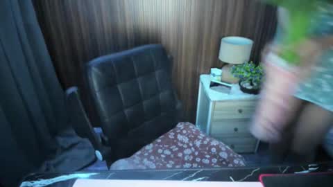 Jenny online show from 03-04-25, 10:57