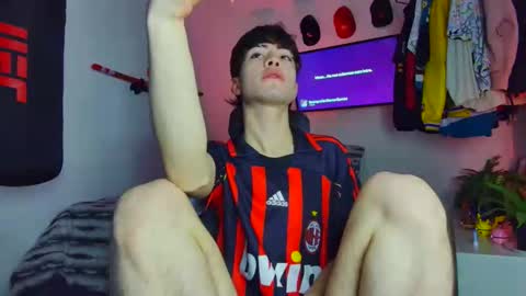 Snapshot of t0n3r chatting on 11-16-25, 05:13 TONER online show from 11-16-25, 05:13