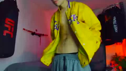 Snapshot of t0n3r chatting on 11-30-25, 02:15 TONER online show from 11-30-25, 02:15