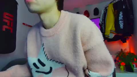 Snapshot of t0n3r chatting on 12-01-25, 12:48 TONER online show from 12-01-25, 12:48