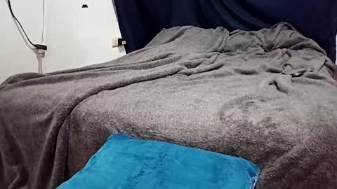 Snapshot of t0ny_cawk chatting on 01-05-25, 03:22 t0ny_cawk online show from 01-05-25, 03:22